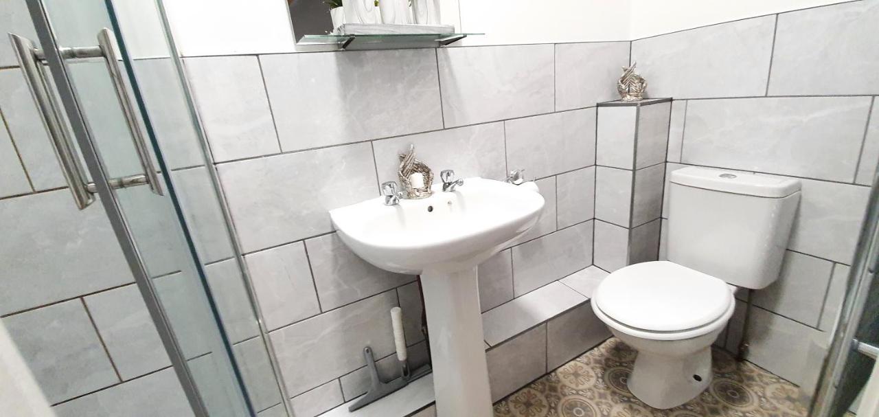 Trendy, Modern Garden Posh Peckham Apartment 伦敦 外观 照片