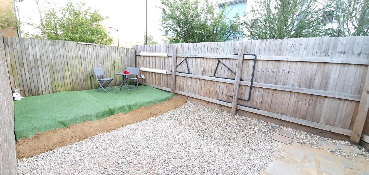 Trendy, Modern Garden Posh Peckham Apartment 伦敦 外观 照片