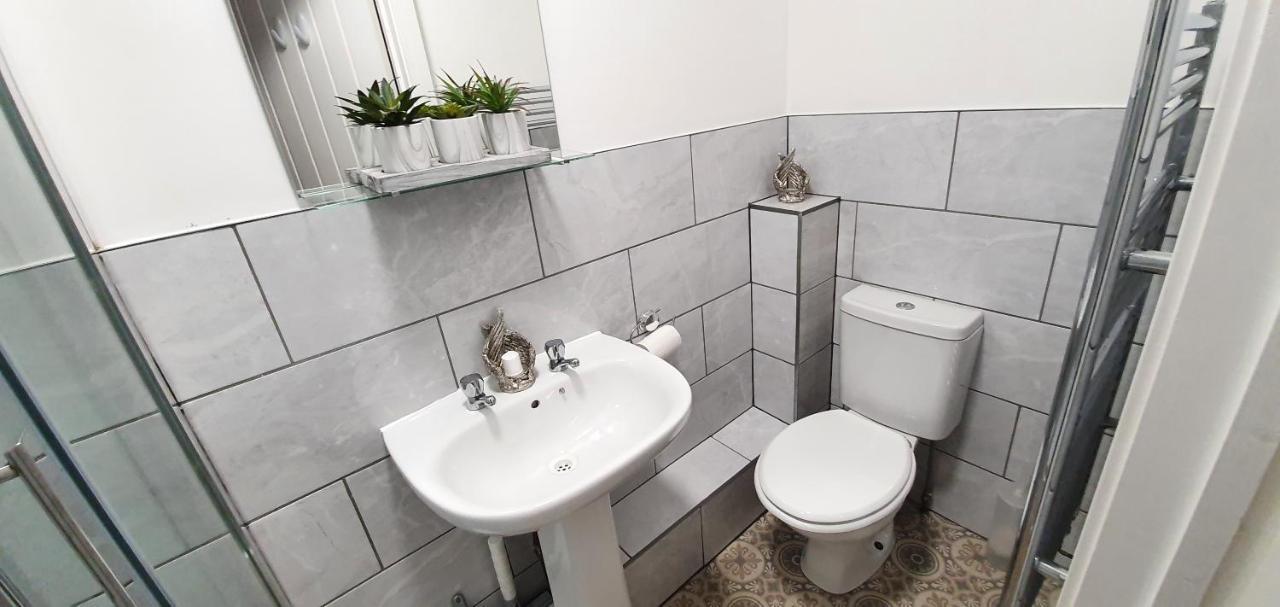 Trendy, Modern Garden Posh Peckham Apartment 伦敦 外观 照片